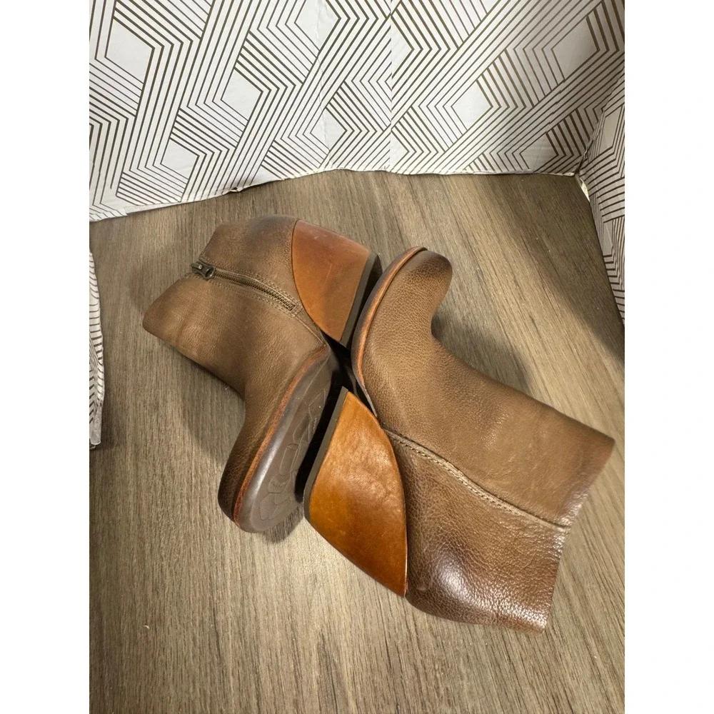 Kork-Ease Natalya Womens Brown Leather Wedge Ankle Boots Booties Size 7/38‎